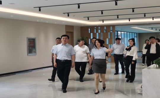 2024年6月26日，省慈善总会会长田锦尘一行莅临康养地产公司参观调研_副本.jpg